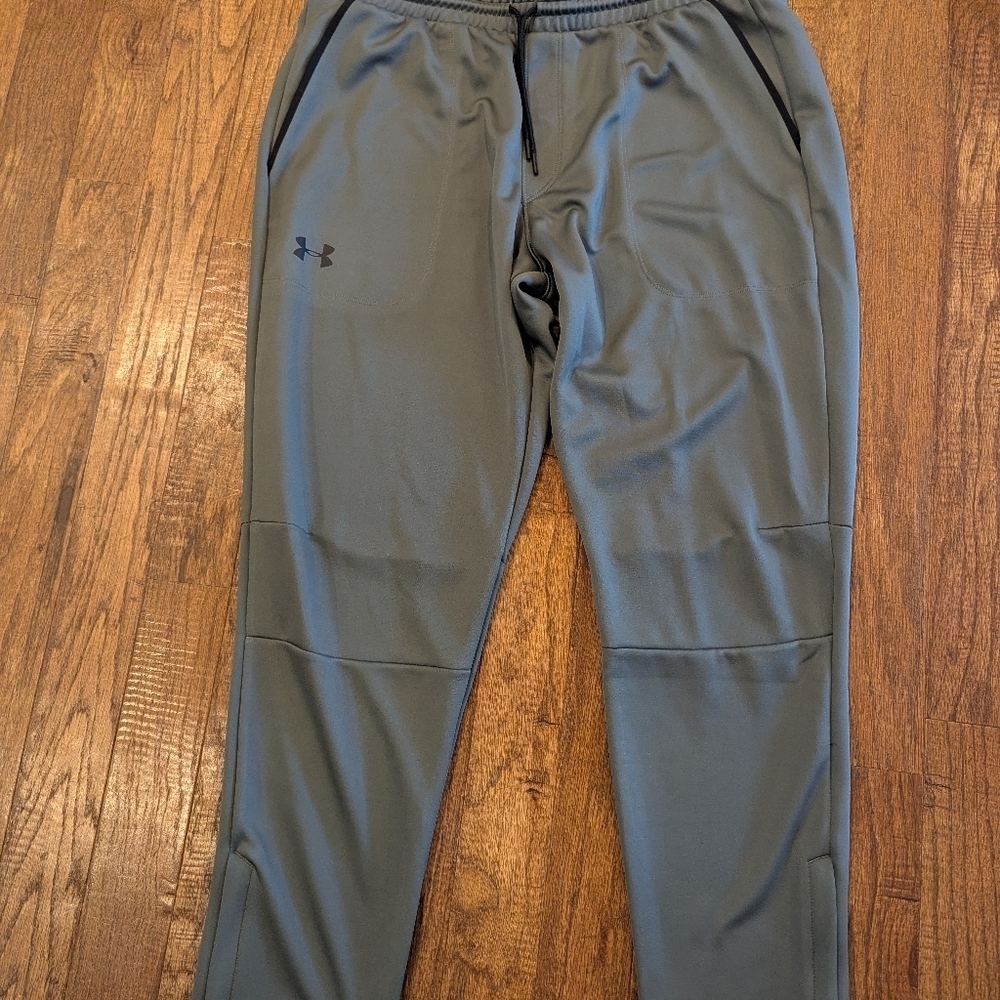Under Armour Men's Charcoal Joggers, Zipper Ankle Size XL New With Tags - Picture 10 of 12
